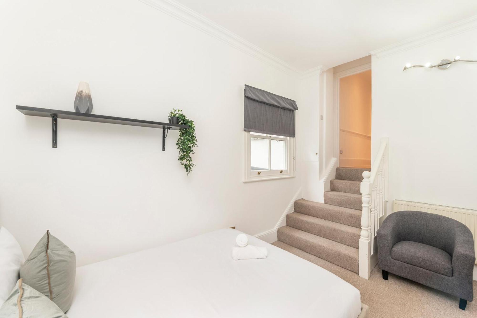 2 Min Walk Earls Court Station - Luxury 2 Bedroom Flat 伦敦 外观 照片
